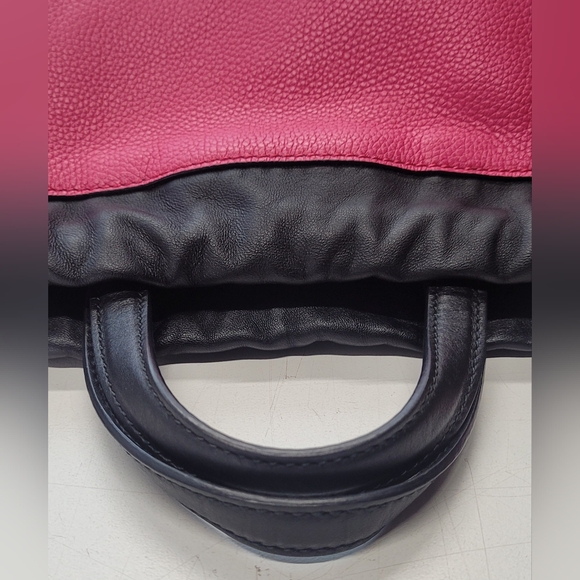 Gucci Pink Leather Drawstring Backback with witch pouch🔥 - Picture 7 of 15